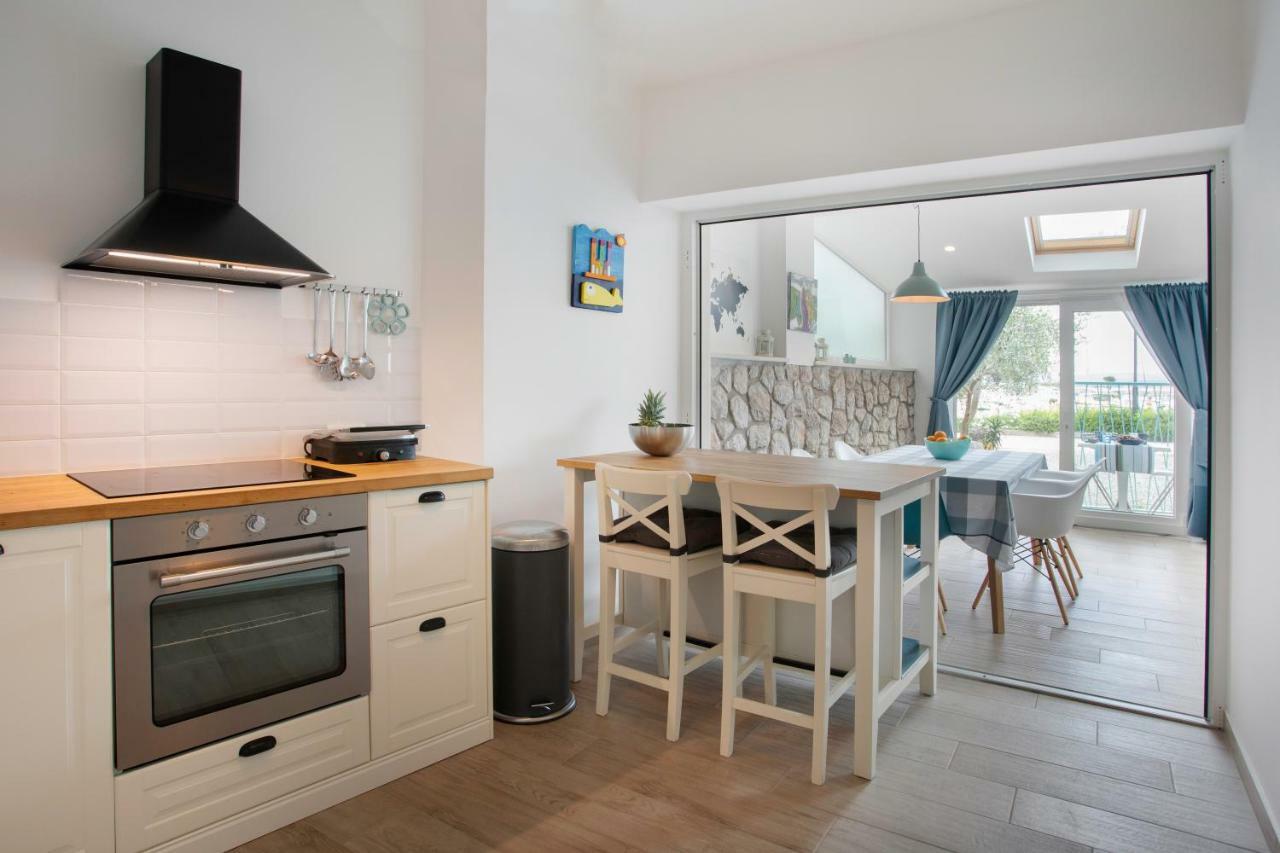 Apartments Nika Crikvenica Buitenkant foto