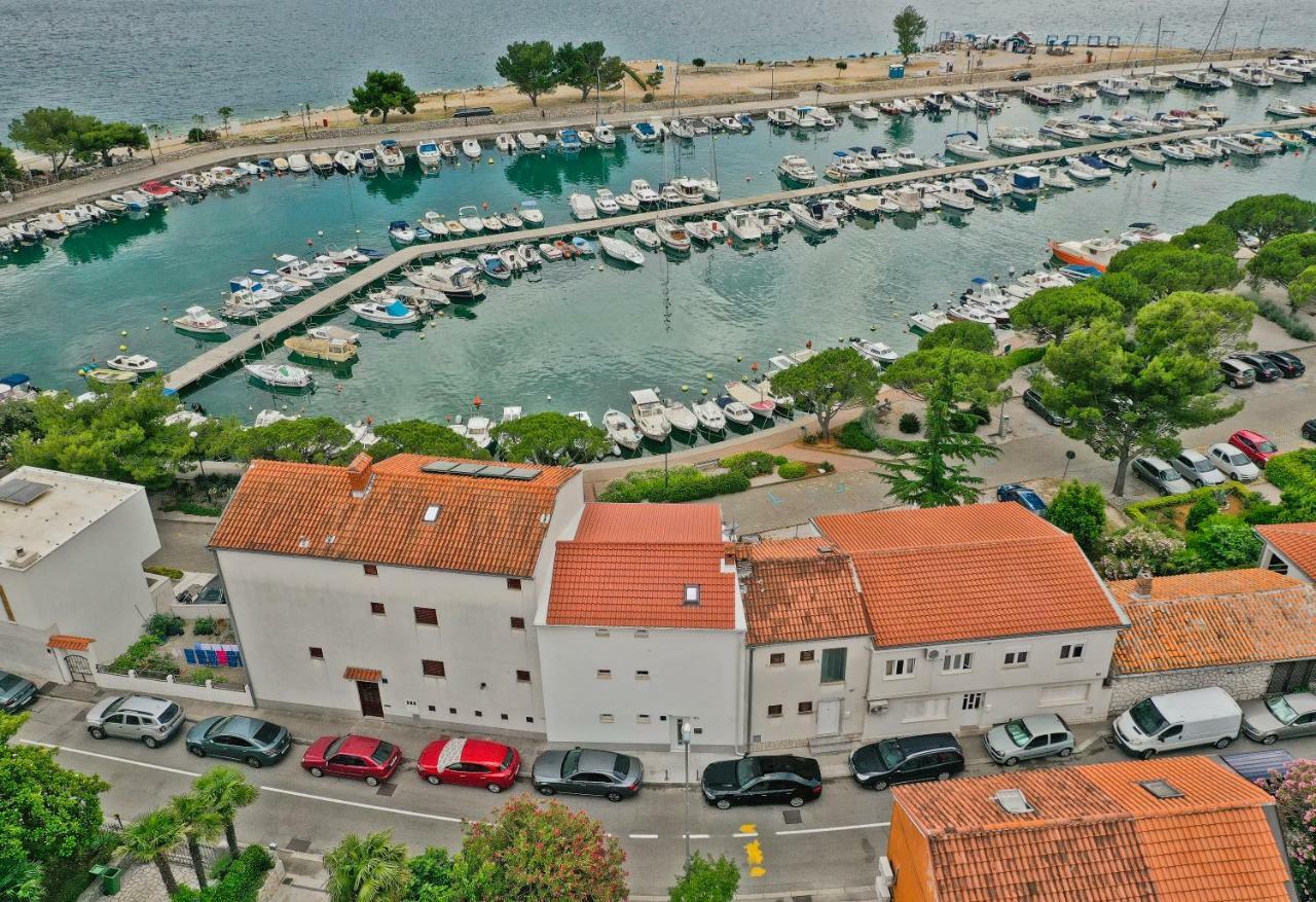 Apartments Nika Crikvenica Buitenkant foto